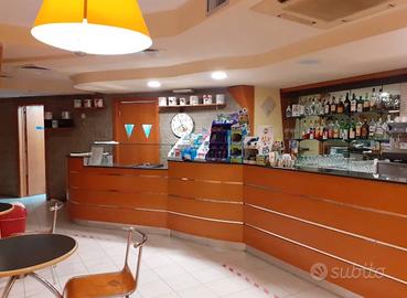  Bancone bar e pizzeria completo
