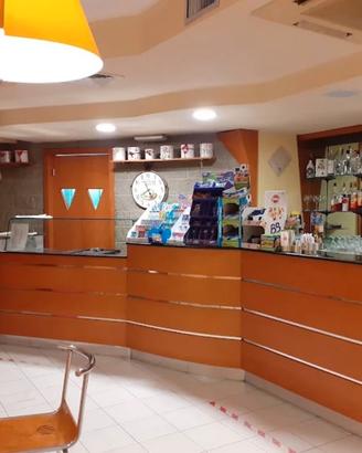  Bancone bar e pizzeria completo