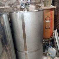 Attrezzatura per produzione vino