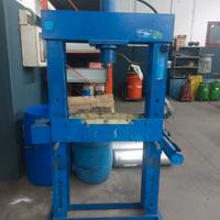 pressa idraulica omcn 