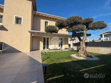 PORZIONE DI BIFAMILIARE A MONTICHIARI