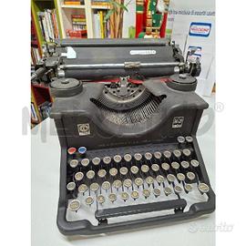 MACCHINA DA SCRIVERE OLIVETTI M40