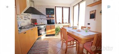 cucina angolare seminuova