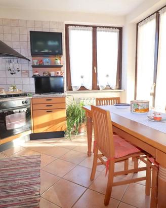 cucina angolare seminuova