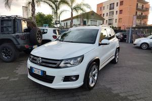 Volkswagen Tiguan 2.0 TDI 177 CV 4MOTION DSG R-Lin