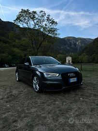 Audi a3  s-line 150cv Leggere bene