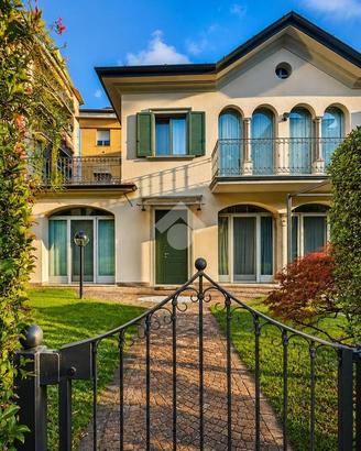 VILLA SINGOLA A BERGAMO