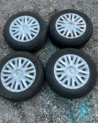 Ruote Goodyear con cerchioni Volkswagen originali
