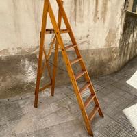 SCALA IN LEGNO 7 GRADINI