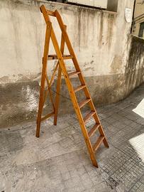 SCALA IN LEGNO 7 GRADINI