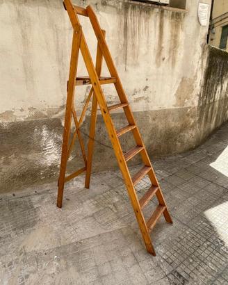 SCALA IN LEGNO 7 GRADINI