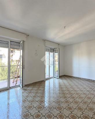 3 LOCALI A NAPOLI