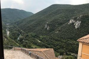 Narni centro storico, vista sulle colline del Nera