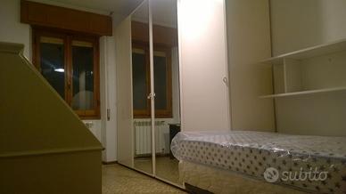 Camera per studentessa