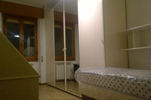 Camera per studentessa