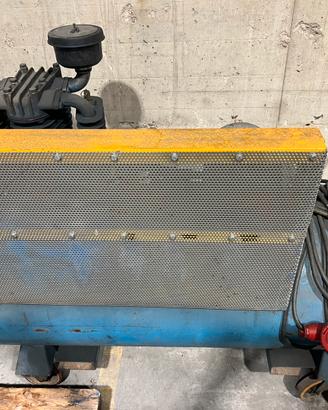 Compressore 12 Bar 300 litri