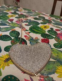 Borsetta a forma di cuore