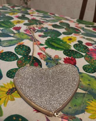 Borsetta a forma di cuore