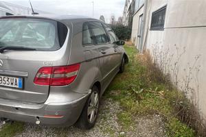 mercedes classe b 2007 INCIDENTATA