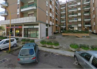 Locale Commerciale libero a dicembre