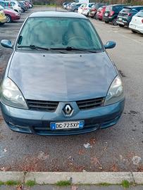 Auto Renault Clio 
