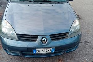 Auto Renault Clio 