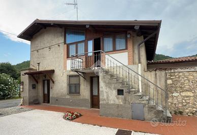 CASA DI CORTE A GUSSAGO