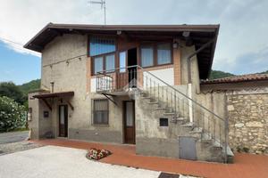 CASA DI CORTE A GUSSAGO