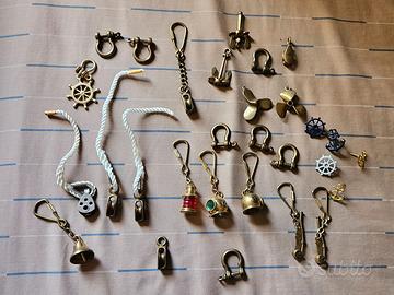 portachiavi e spille nautica