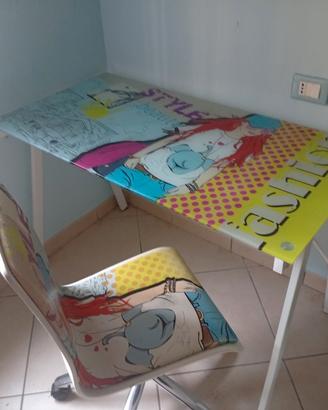scrivania vetro e sedia