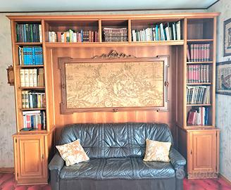 Libreria/parete attrezzata in legno massello