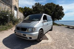 Mercedes Vito Van Ambiente 6 posti GPL