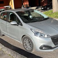 Peugeot 208 Allure 1.6 tds euro 6B