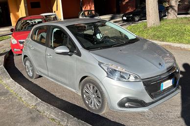 Peugeot 208 Allure 1.6 tds