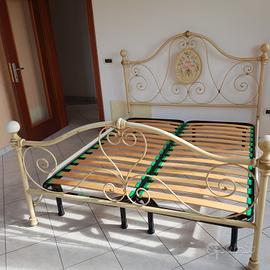 LETTO MATRIMONIALE  IN FERRO BATTUTO 