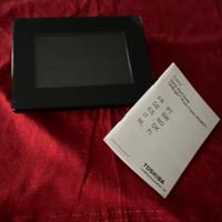 Cornice digitale e giradischi vintage