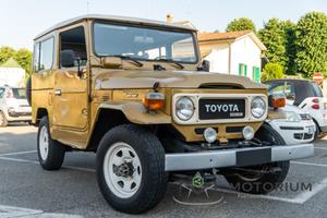 TOYOTA Land Cuiser BJ 42 3.4 DIESEL - PASSO CORT