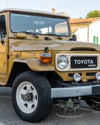 TOYOTA Land Cuiser BJ 42 3.4 DIESEL - PASSO CORT