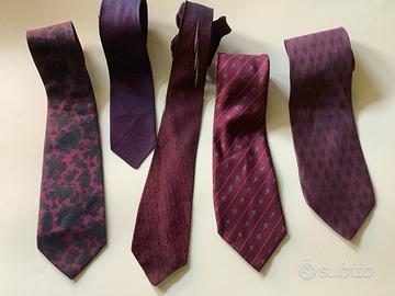 N. 5 cravatte sfondo bordeaux