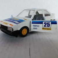 Modello auto ford escort xr3 bianca burago