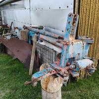 mono aratro a sollevatore 