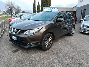 Nissan Qashqai 1.5 dCi DPF Tekna
