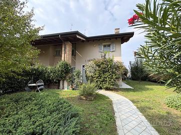 PORZIONE DI BIFAMILIARE A TAVAZZANO CON VILLAVESCO