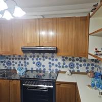 Cucina completa in legno massello con elettrodomes