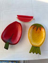 Set tre pezzi FRUTTA  in legno dipinto a mano.