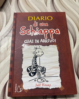 Libro diario di una schiappa “ guai in arrivo!”