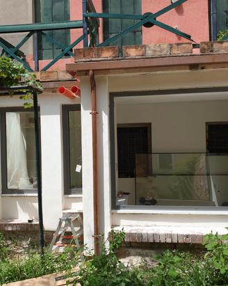 Fornitura e posa infissi PVC e Alluminio