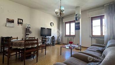 4 LOCALI A ASCOLI PICENO