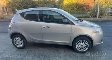 Lancia Ypsilon 2014 benzina/gpl