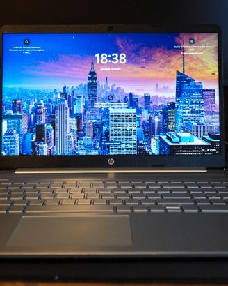 LaptopHP i5 12th gen 500gb nvme 8gb RAM windows 11